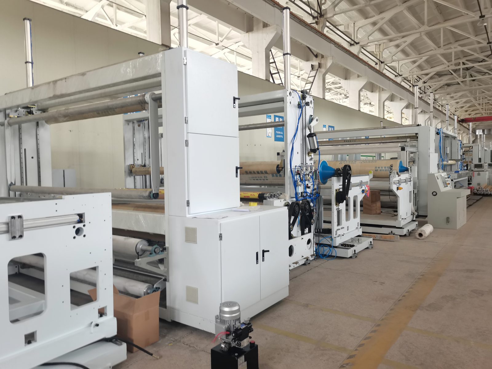 HDPTH 生产车间 - HDPTH converting machinery line inside the real production workshop